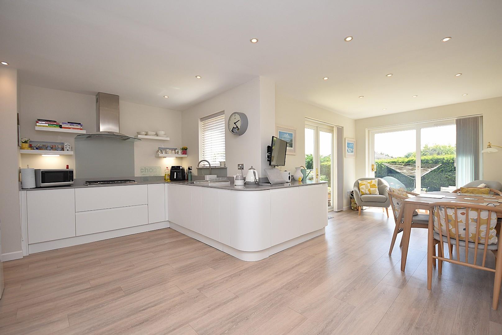 13 Wye Close, Barry, CF62 7TF